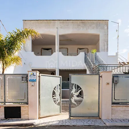 לינה וארוחת בוקר La Torre 4*