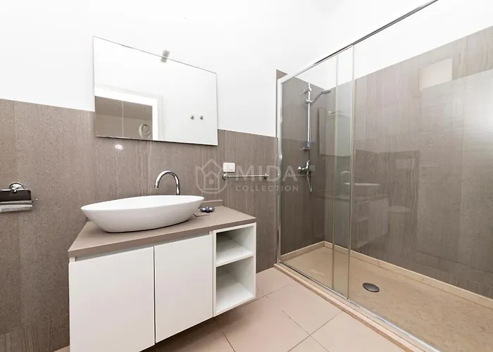 La Torre 4* טורה לפילו